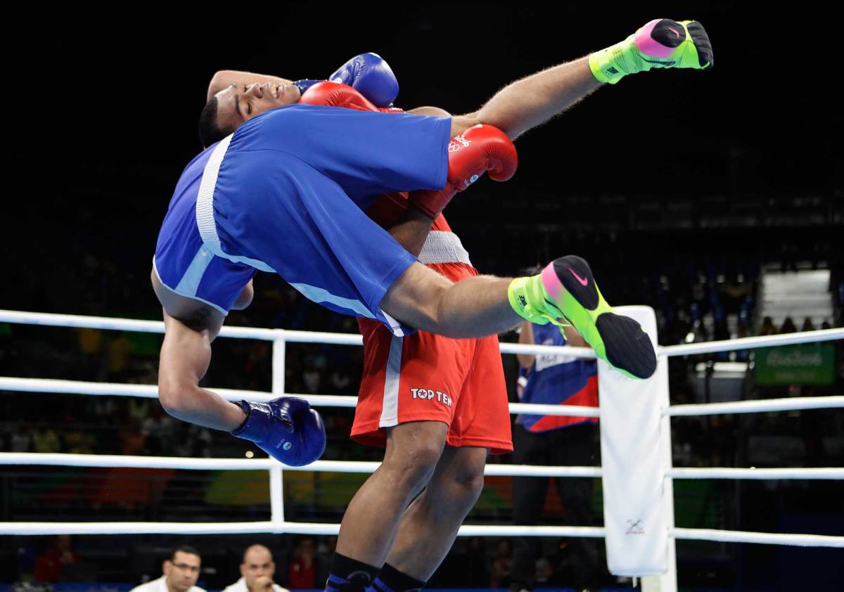 Best-photos-Day-6-2016-Rio-Olympics-16.jpg